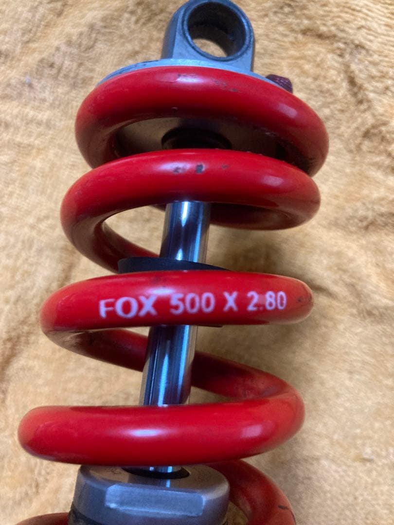 リアサスペンション コイル