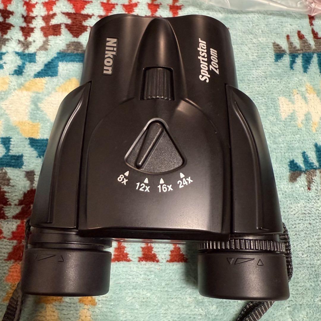 Nikon Sportstar Zoom 8-24倍 双眼鏡　黒　ブラック