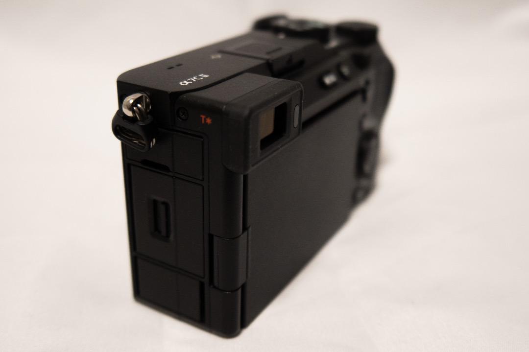 お*ず様 【美品】α7C II ILCE-7CM2 ボディ　ミラーレスカメラ　ブ