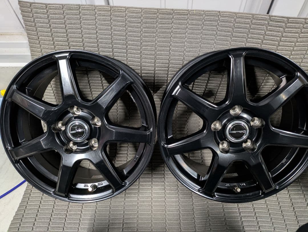 16インチ 6.5J 5H PCD114.3DUNLOP