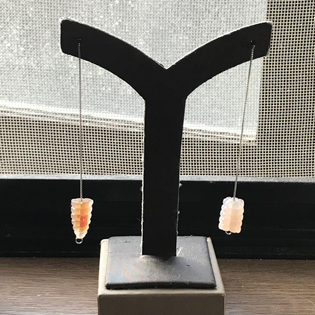 豪華で新しい ゴビ石−1104 ゴビ瑪瑙 手彫り トウモロコシ アクセサリー