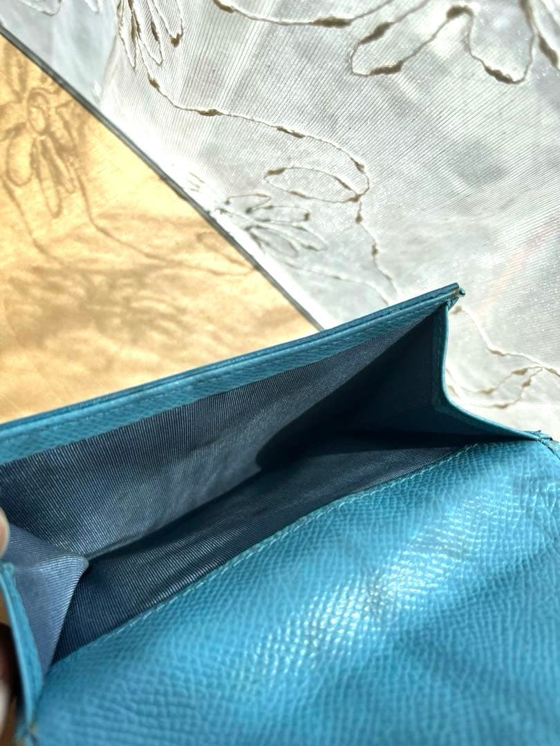 Salvatore Ferragamo ライトブルー　二つ折り財布