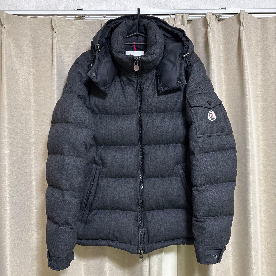 モンクレールモンジュネーブル ダウンジャケット　サイズ3グレー　国内正規品