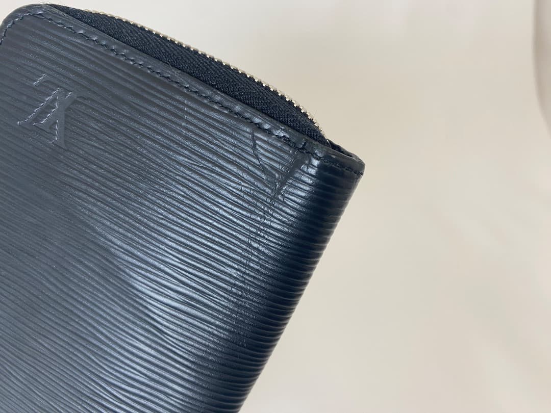 ルイヴィトン エピ ジッピー ウォレット ヴェルティカルM60965 ルイヴィトン エピ ジッピー ウォレット ヴェルティカルM60965