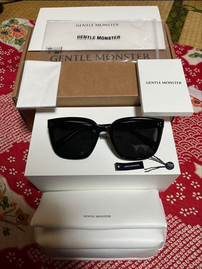 GENTLE MONSTER PALETTE ブラックサングラス