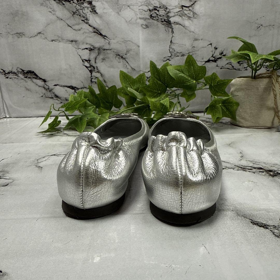 新 発売ファッション - 【美品】 トリーバーチ 銀具 フラット