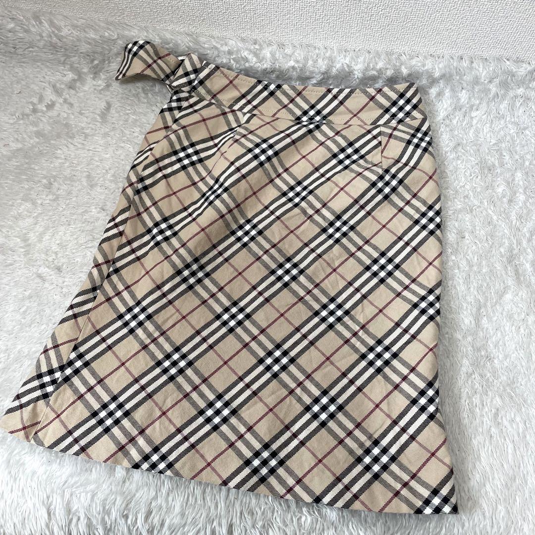 【美品】♡バーバリースカート♡ノバチェック♡ ベルト　ひざ下　S