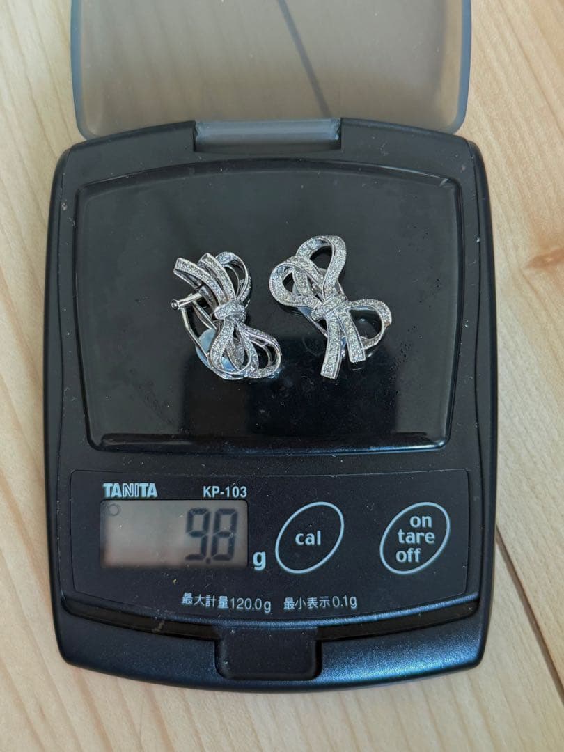 美品k18wg750刻印ダイヤモンドピアスイヤリング2WAY0.64 9.8g 美品k18wg750刻印ダイヤモンドピアスイヤリング2WAY0.64 9.8g