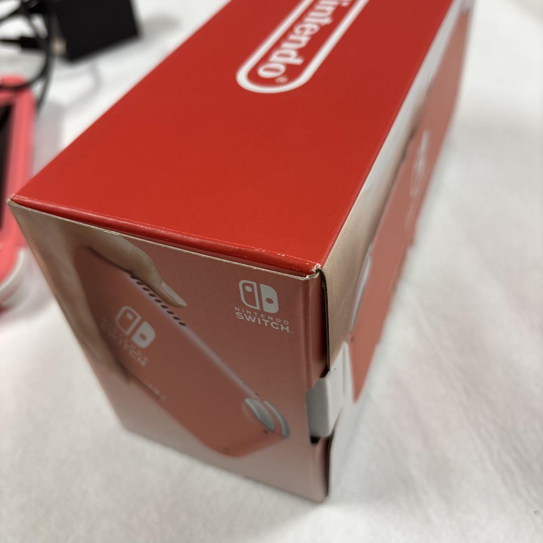 【中古】Nintendo Switchライト　本体