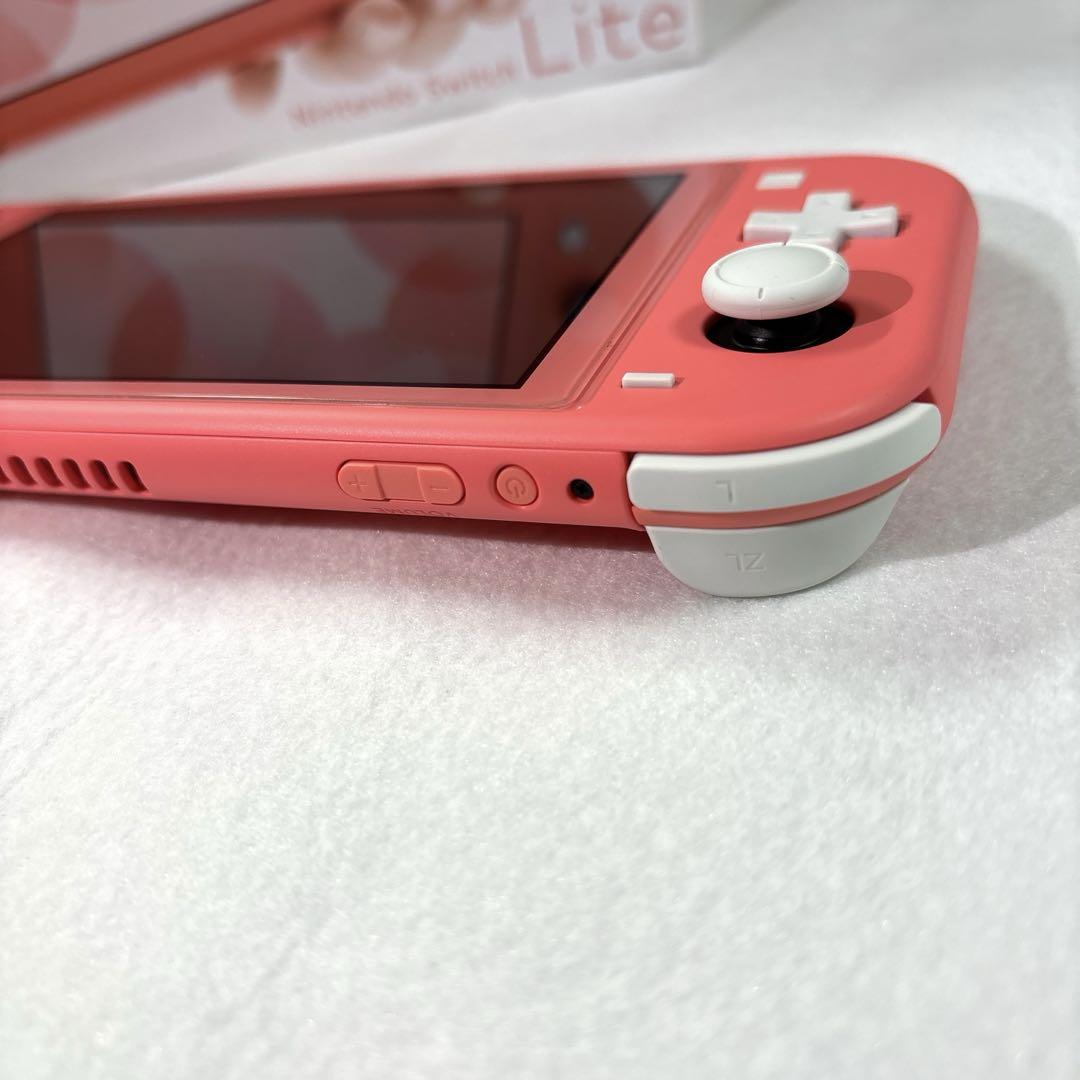 【中古】Nintendo Switchライト　本体
