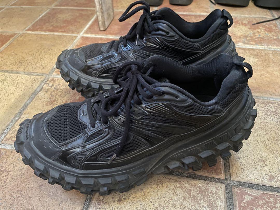 【付属品完備】Balenciaga bouncer (defender)