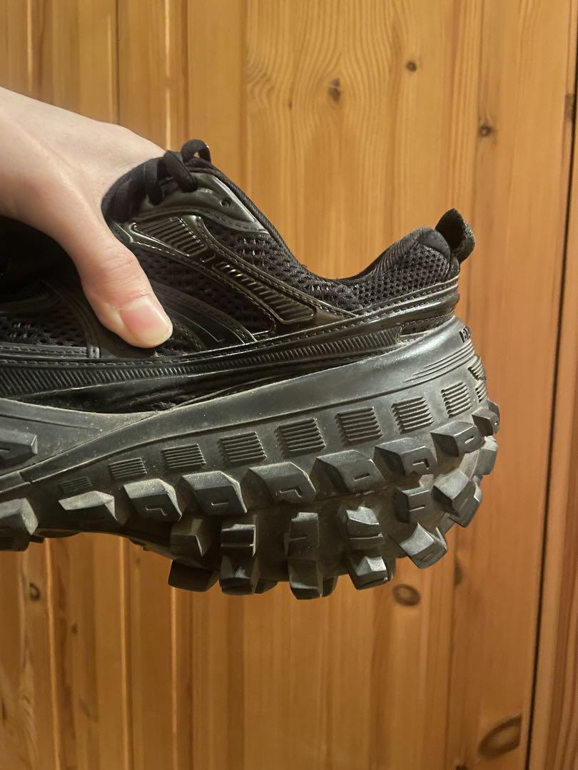 【付属品完備】Balenciaga bouncer (defender)
