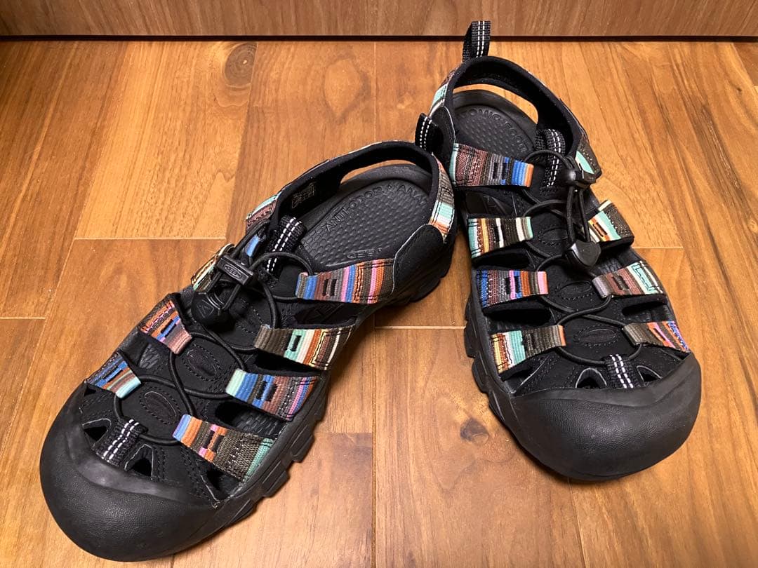 【美品】keen キーンNewport H2 1001942 26.5センチ