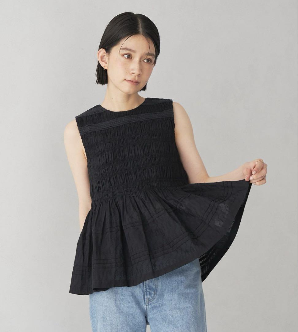 ヌキテパ黒フリル付きノースリーブチュニック定価20,900円 ヌキテパ黒フリル付きノースリーブチュニック定価20,900円