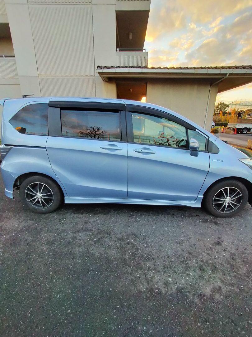 ホンダ フリード HYBRID 7人