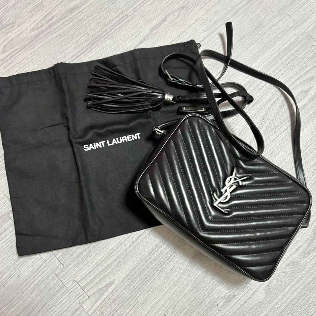 期間限定値下げ【美品】YSL サンローランショルダーバッグシルバーロゴ
