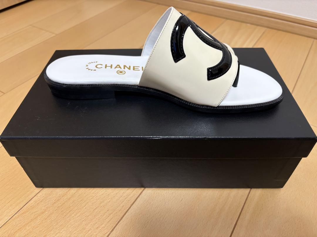 MOMIJI　CHANEL シャネル　エナメル