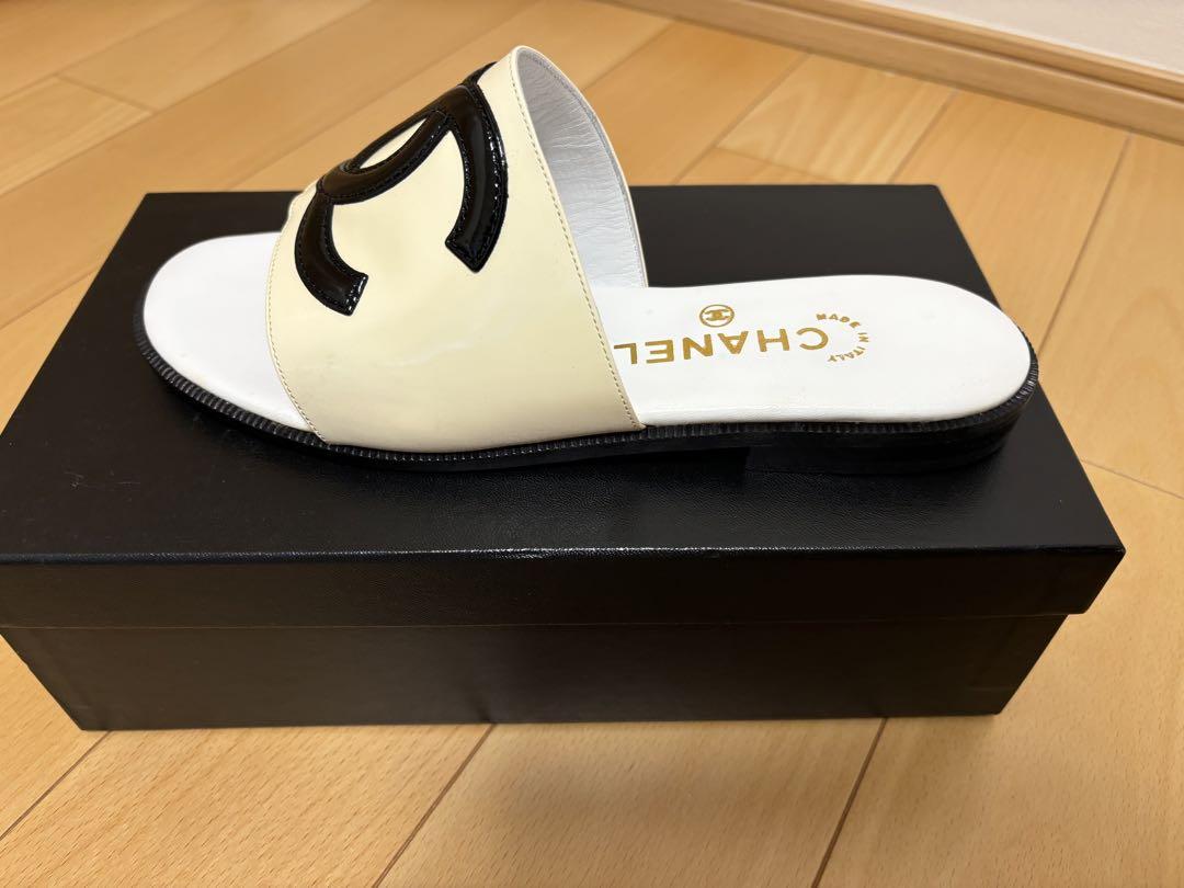 MOMIJI　CHANEL シャネル　エナメル