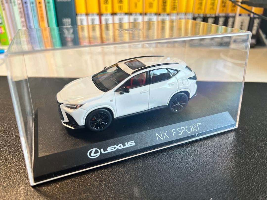 Lexus NX F SPORT ミニカー ホワイトLEXUS