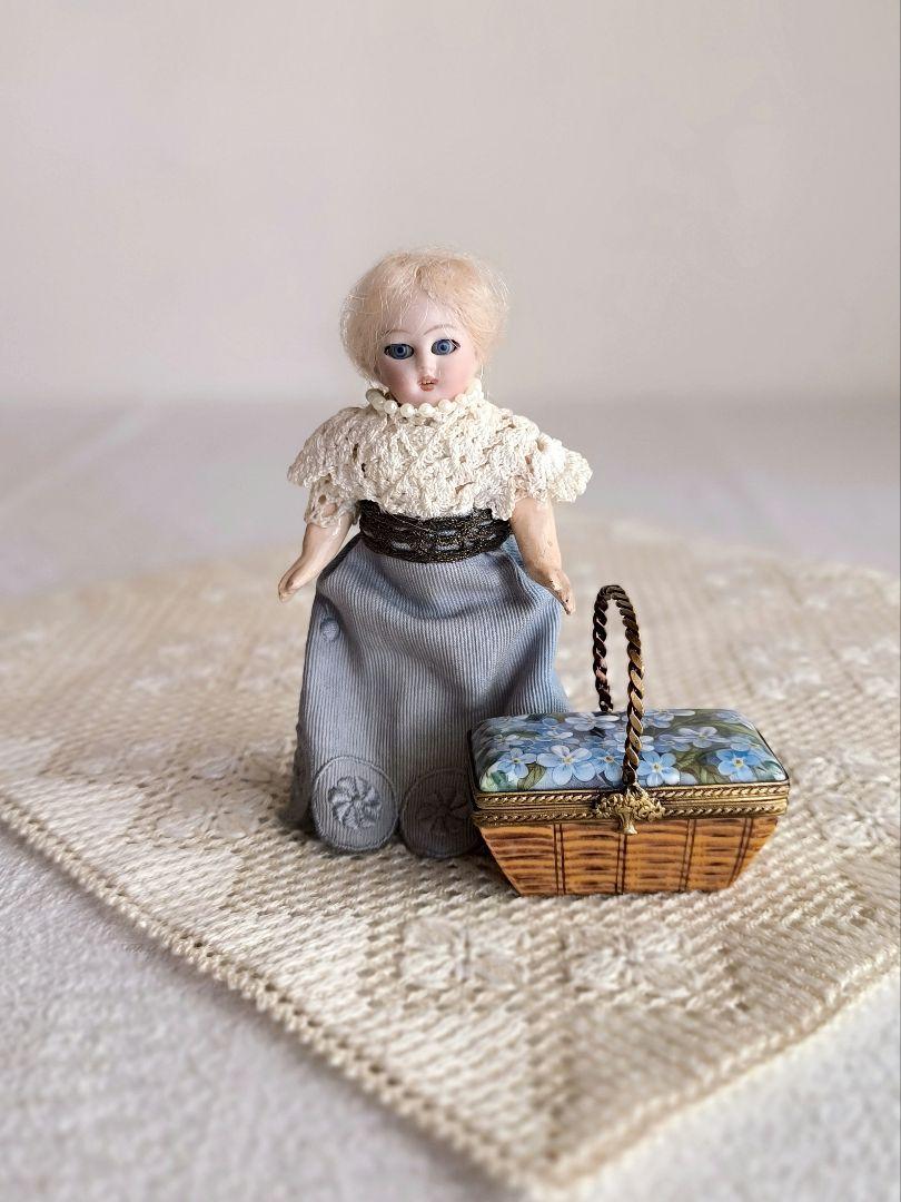 * vintage Jewelry box ୨୧ * 陶器製の小さな パニエ
