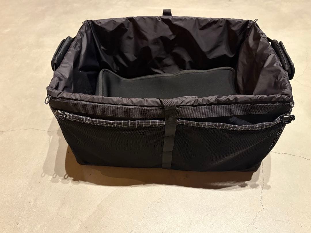 LOG H.R CONTAINER LOG H.R CONTAINER