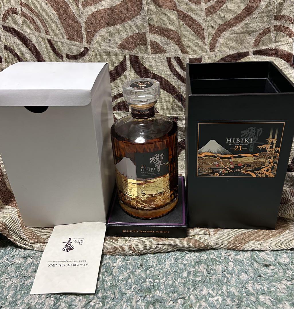 Amazon.co.jp: サントリー 響 21年 意匠ボトル 花鳥風月 700ml