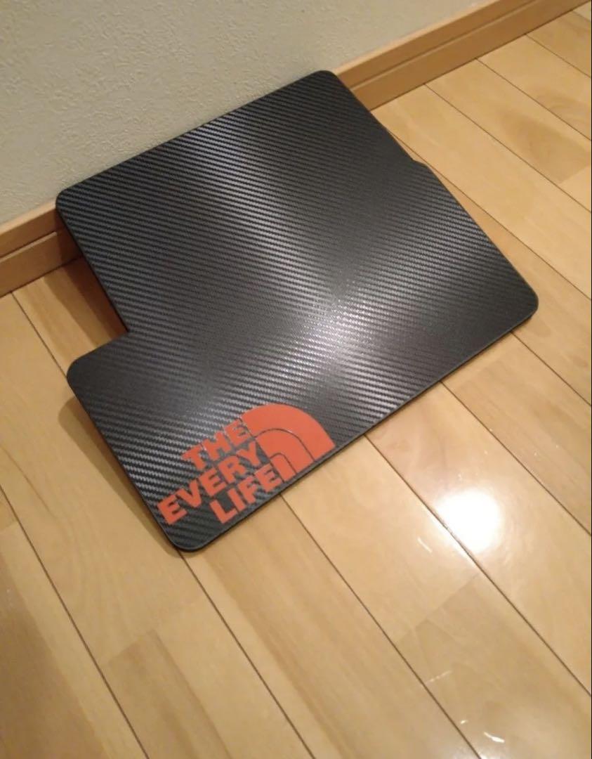スズキ　エブリィバン、ワゴン専用　ハンドメイドテーブル！カーボン仕様！