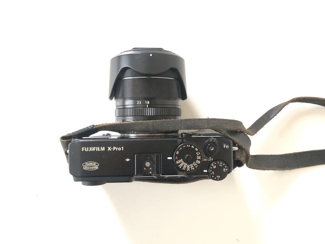 FUJIFILM camera X-pro カバー付き