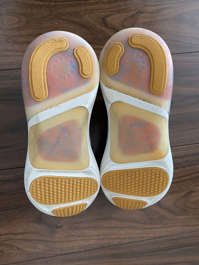 NIKE レディース用ランニングシューズ　サイズ23.5cm