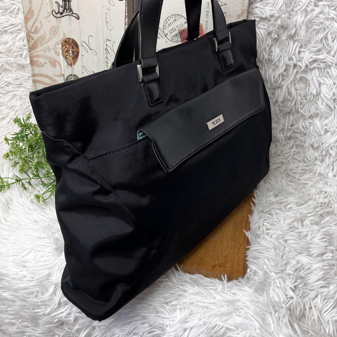 TUMI トゥミ ビジネスバック トートバッグ ナイロン ブラック ポーチ付き