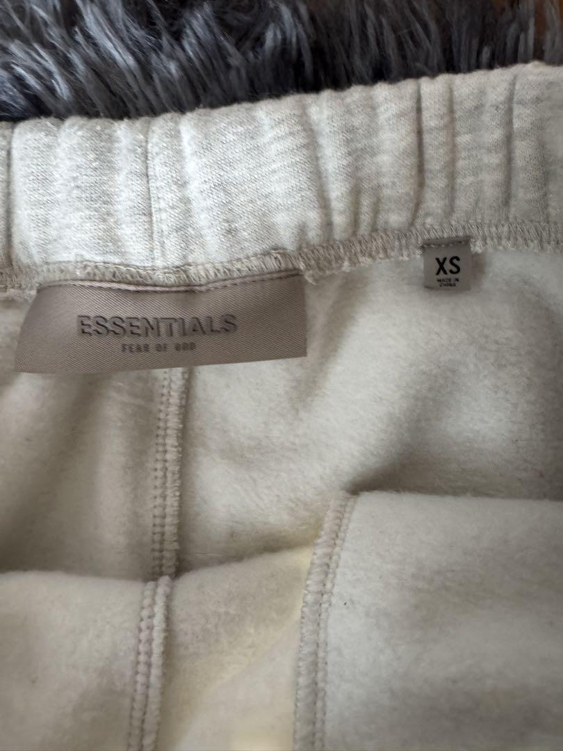 essentials スウェットパンツ