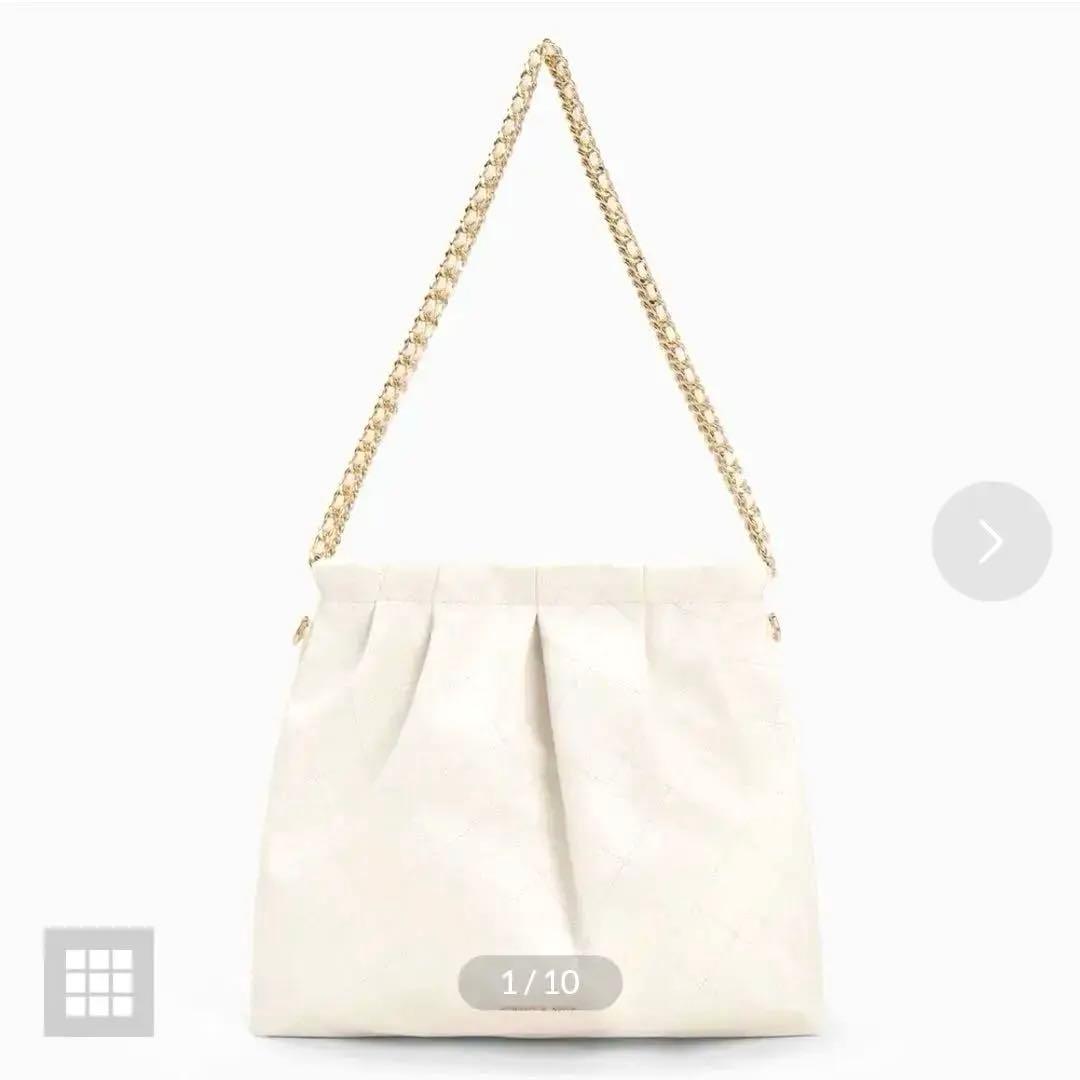 【新品未使用・タグ付き】ドゥオ ブレードチェーンハンドルホーボーバッグ クリーム