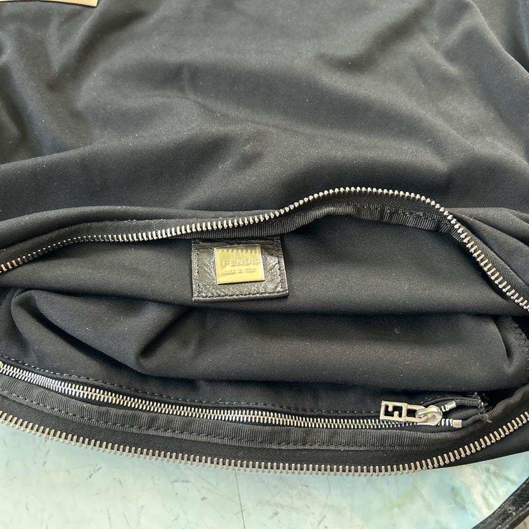 FENDI フェンディ カジュアルバック　黒