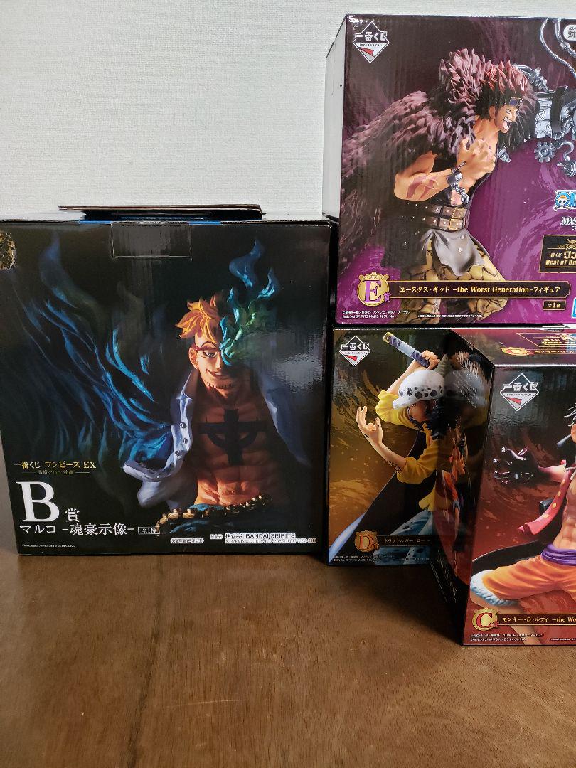 ワンピース 一番くじ 新四皇 A賞シャンクスとB賞黒ひげ2点セット