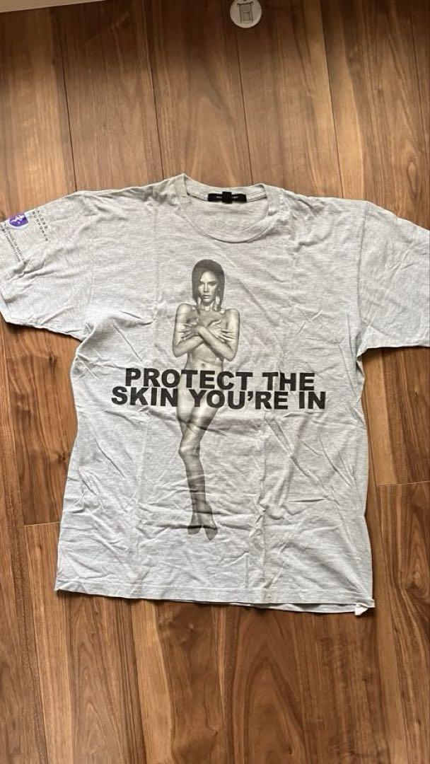 MARC JACOBS　チャリティーヌードTシャツ　ヴィクトリア・ベッカム MARC JACOBS チャリティーヌードTシャツ ヴィクトリア・ベッカム
