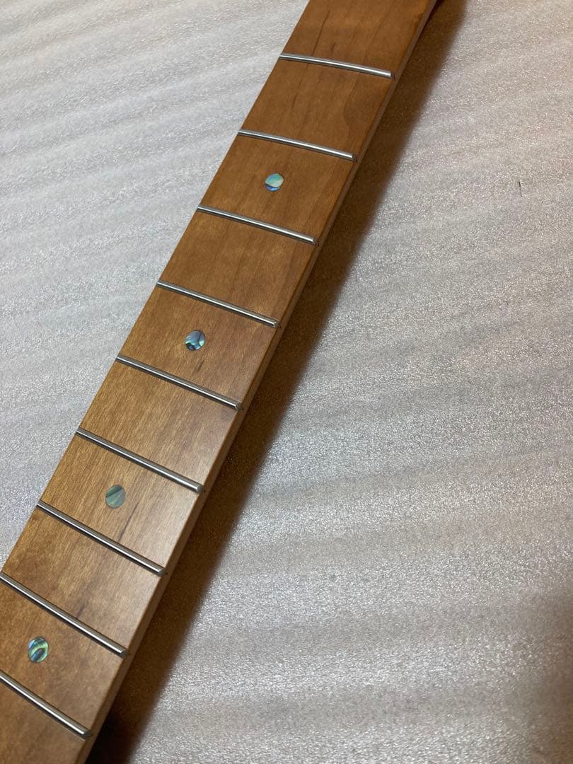 warmoth コンバージョンネック 新品未使用 Warmoth コンバージョンネック ⁄ ロングスケールをミディアムに変換