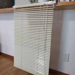 アルミ製クリーム色ブラインド 約80x160cm