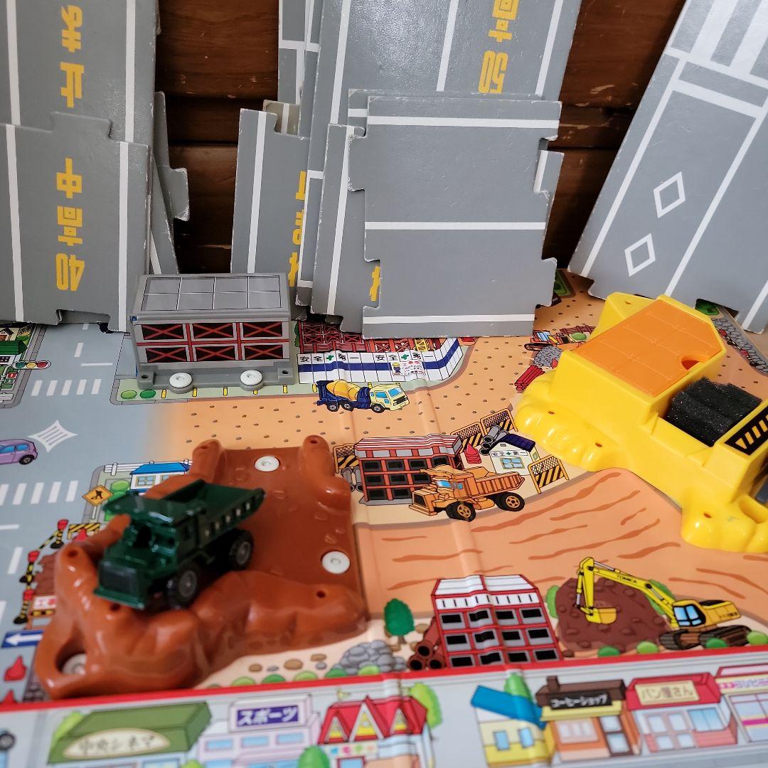トミカハンディ立体マップ2種類＋ジョイント道路 - メルカリ