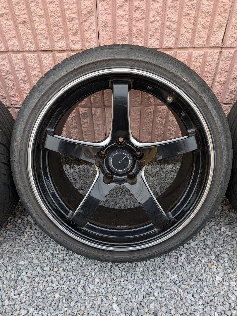18インチ9.5J+12？タイヤ溝あり225/40R18