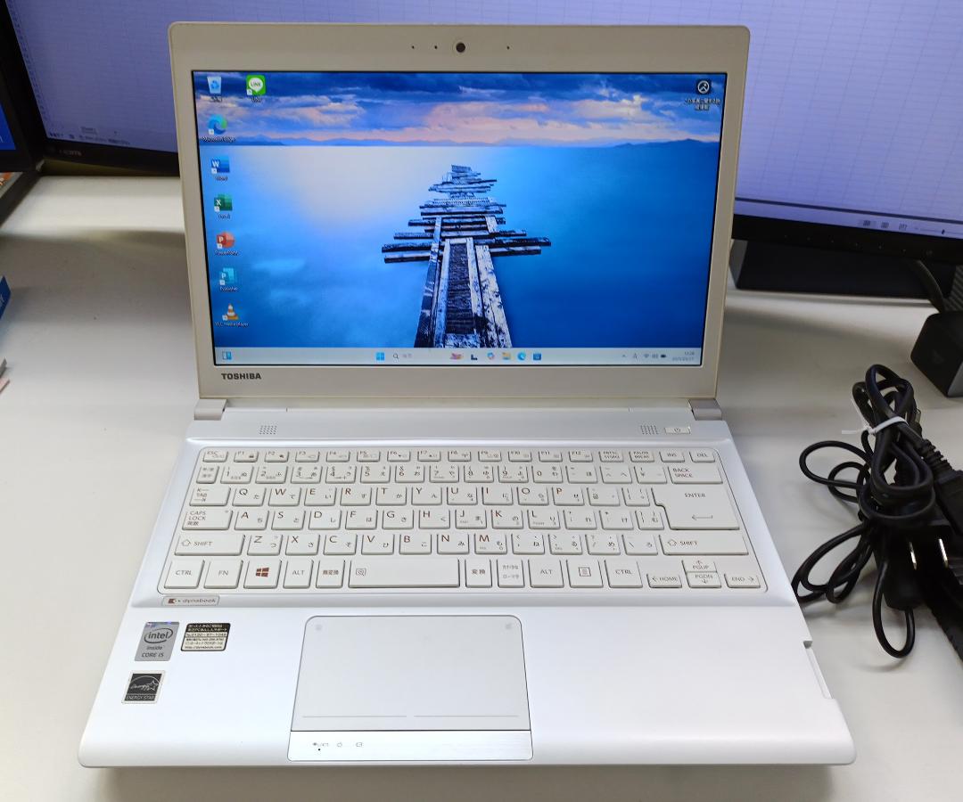 dynabook R73 Core i5 8G