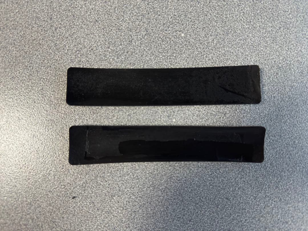 Used品 いすゞ ジェミニ エンブレム handling by LOTUS BRIGHTFACE_UK