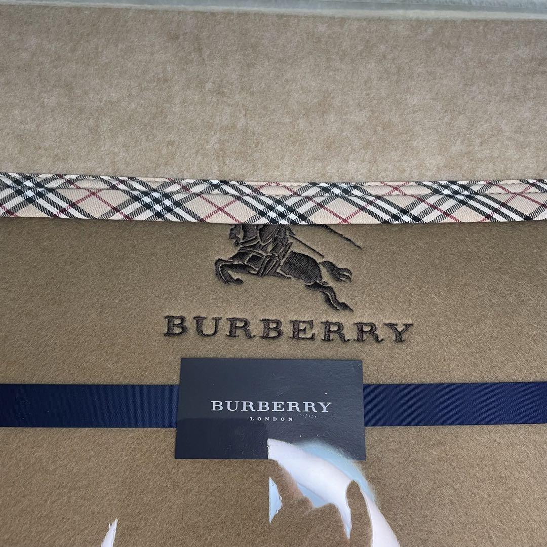【未使用品】BURBERRY ウール100% 毛布