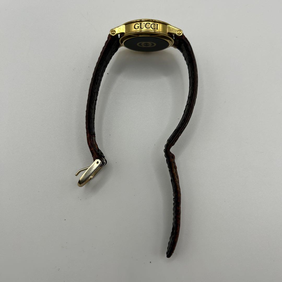 T*e様 GUCCI グッチ 7200L ゴールド 白文字盤 デイト ブランド腕 T*e様 GUCCI グッチ 7200L ゴールド 白文字盤 デイト ブランド腕