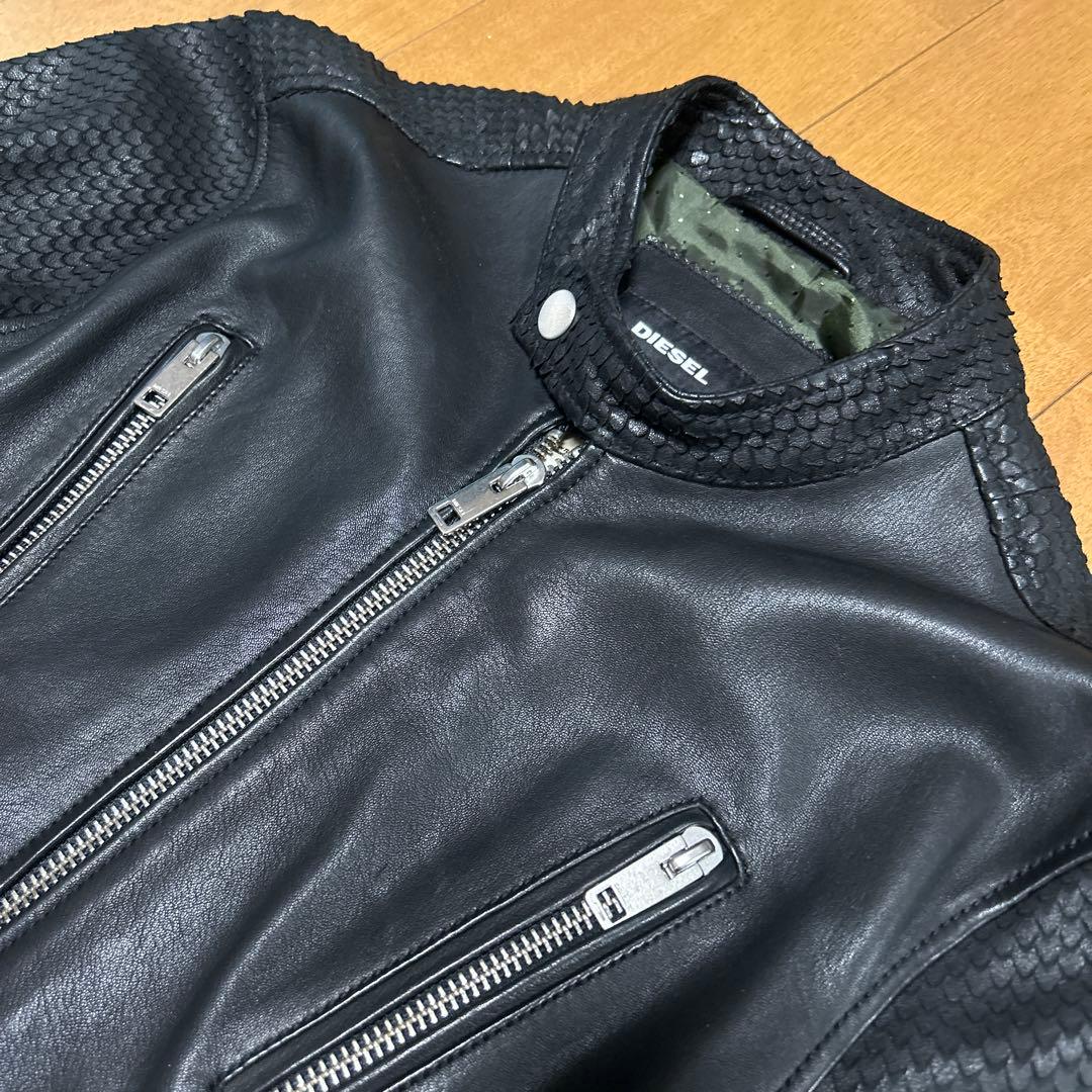 鱗デザイン レザージャケット 羊革 ライダース 43,000円