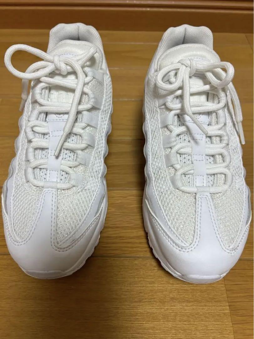 Nike Air Max 95 ホワイト スニーカー　23センチ