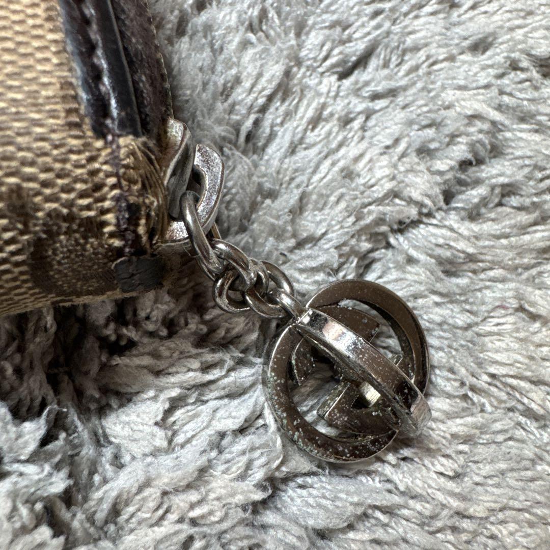 GUCCI グッチ 長財布 GG ラウンドファスナー ブラウン チャーム付き