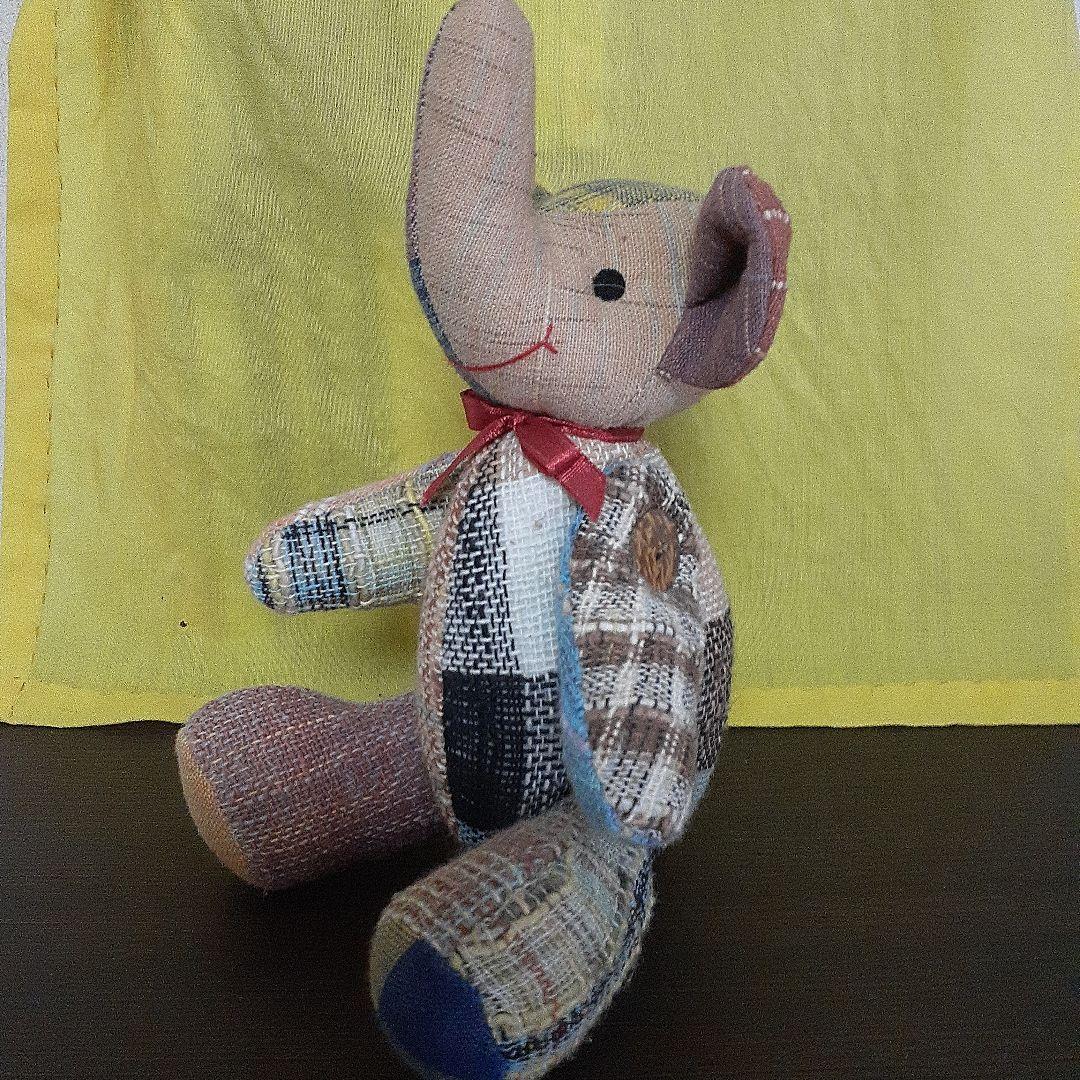 画面 ゾウのぬいぐるみ