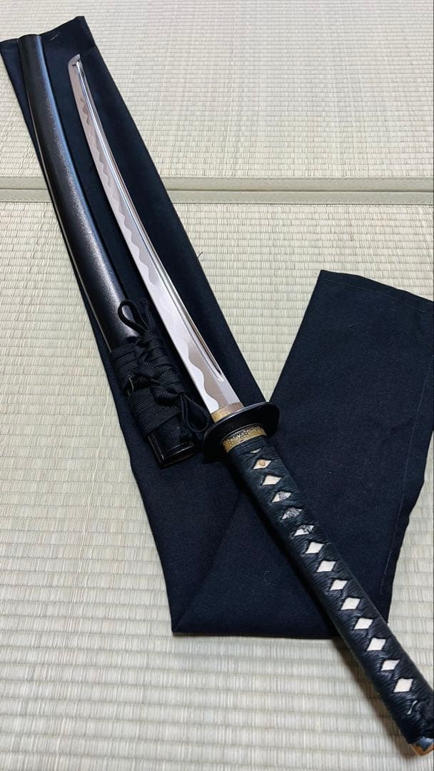 【2尺2寸9分】 居合刀 特価品 草花金具 黒刀袋付き 模造刀250824-4