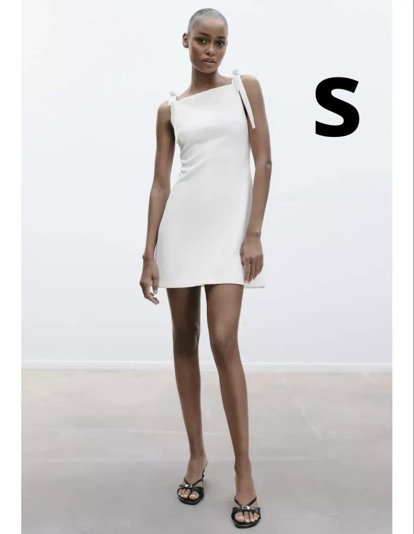 ZARA ショートストレッチワンピース　ホワイト S