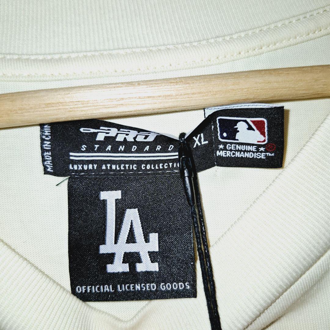 新品!!　MLB Dodgers トジャース　 ワッペン　Tシャツ　XL